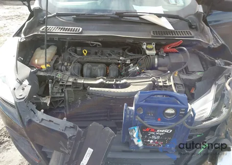 2016 Ford Escape S z USA, uszkodzony, nr VIN 1FMCU0F71GUB29188